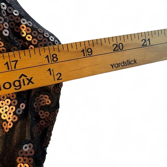 Chic Black and Gold Floral Midi Dress - Picture 4 of 8